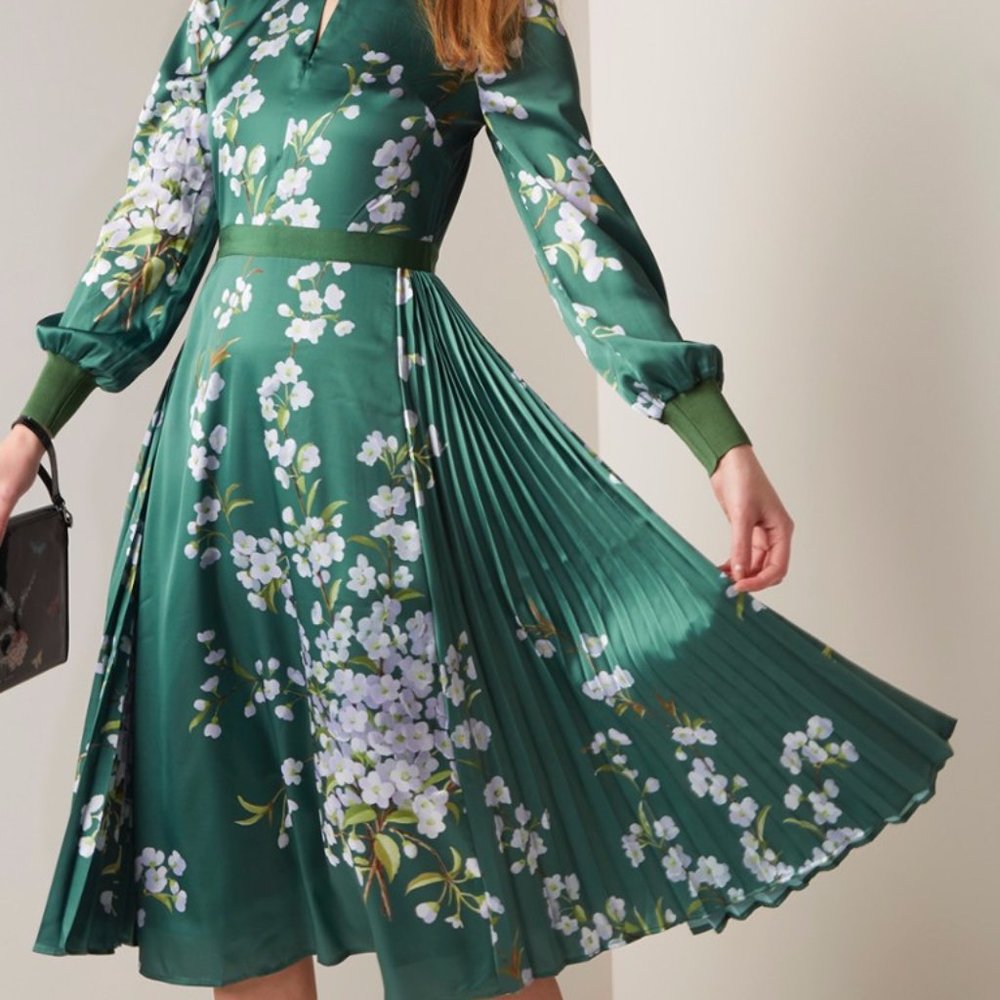 TED BAKER "JHENNI" PLAITED MIDI DRESS, NEW - Picture 2 of 10